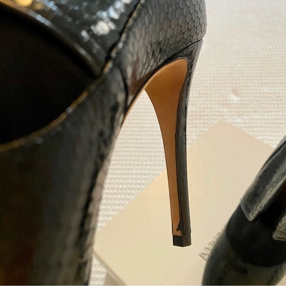 ARMANI Black Bootie Pump Heel SIZE 38 Pointed toe closed toe textured upper - Picture 7 of 13